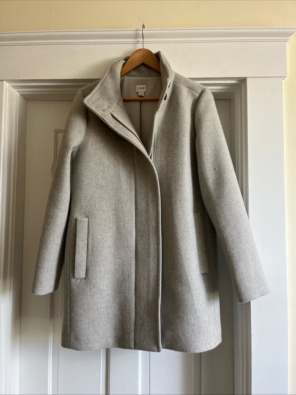 J.CREW Women's City Coat Wool Blend, Button Neck, Grey, Full Zipper, Size 6 EUC